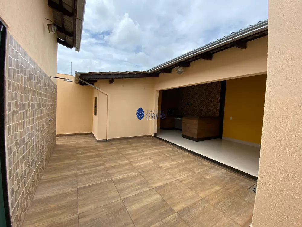 Casa, 5 quartos, 266 m² - Foto 3