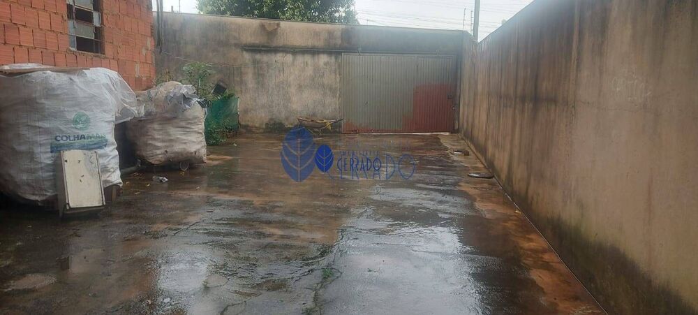 Casa à venda com 2 quartos, 150m² - Foto 9