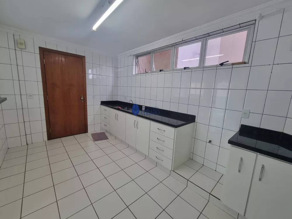 Apartamento à venda com 3 quartos, 80m² - Foto 8