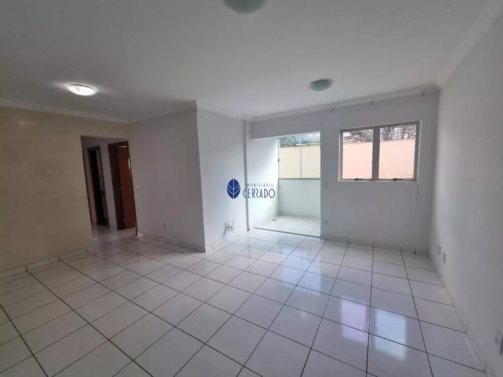 Apartamento à venda com 3 quartos, 80m² - Foto 1