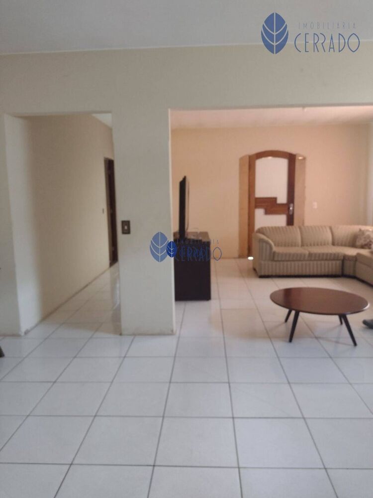 Casa, 3 quartos, 200 m² - Foto 1