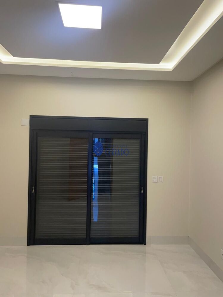 Casa, 3 quartos, 168 m² - Foto 2