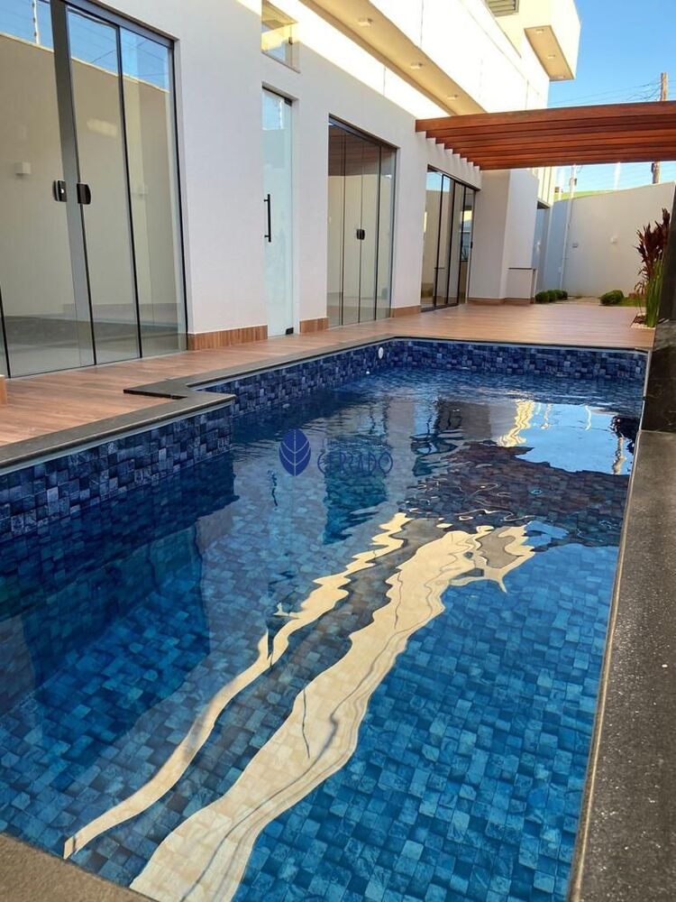 Casa à venda com 3 quartos, 140m² - Foto 2
