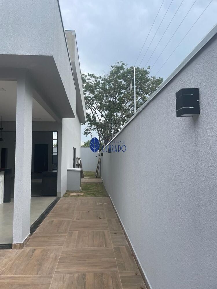 Casa à venda com 3 quartos, 186m² - Foto 3