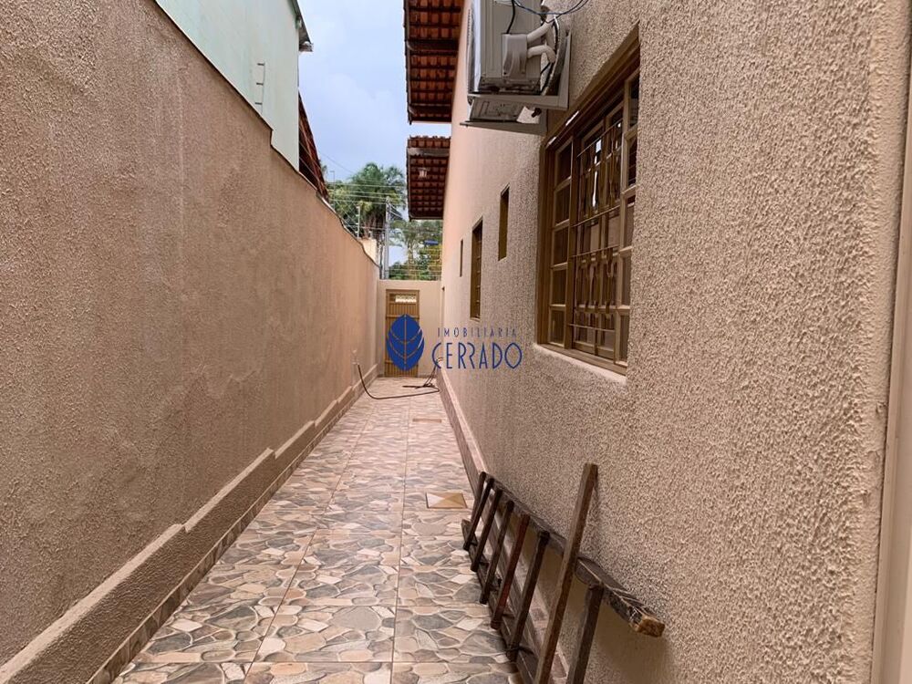 Casa à venda com 3 quartos, 70m² - Foto 12