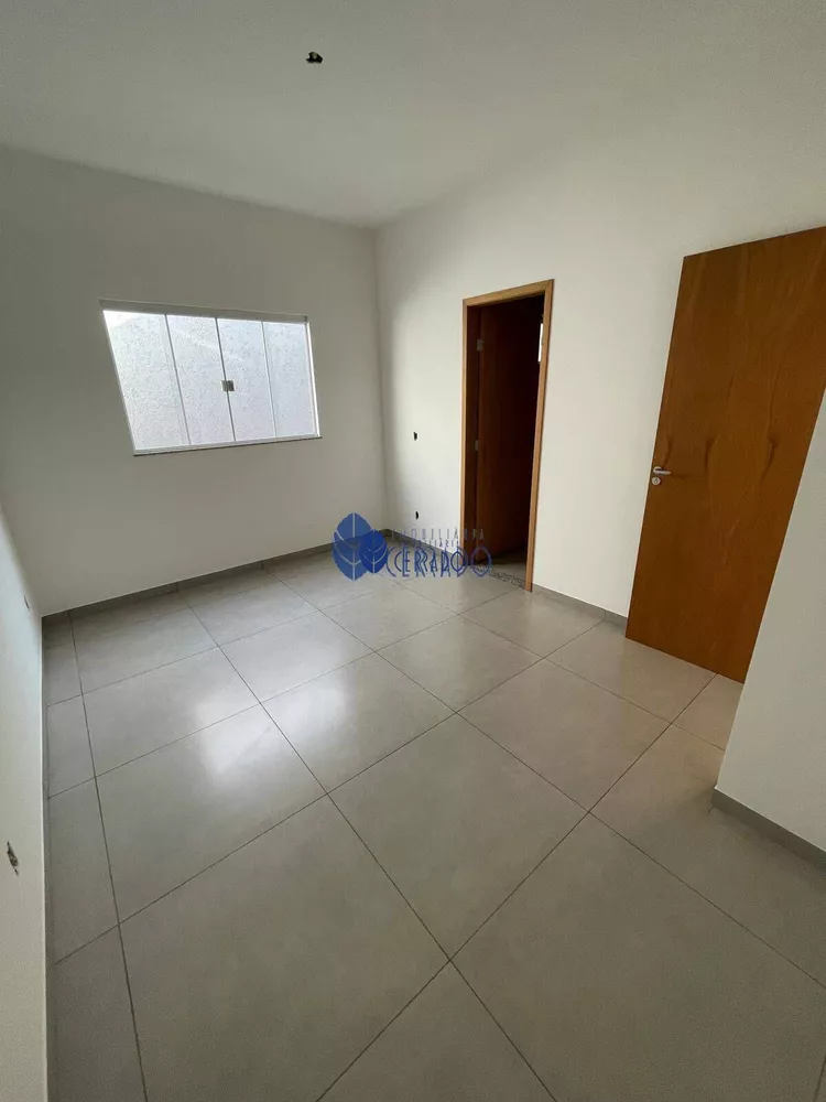 Casa à venda com 3 quartos, 100m² - Foto 7