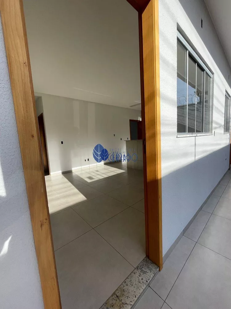 Casa à venda com 3 quartos, 100m² - Foto 8