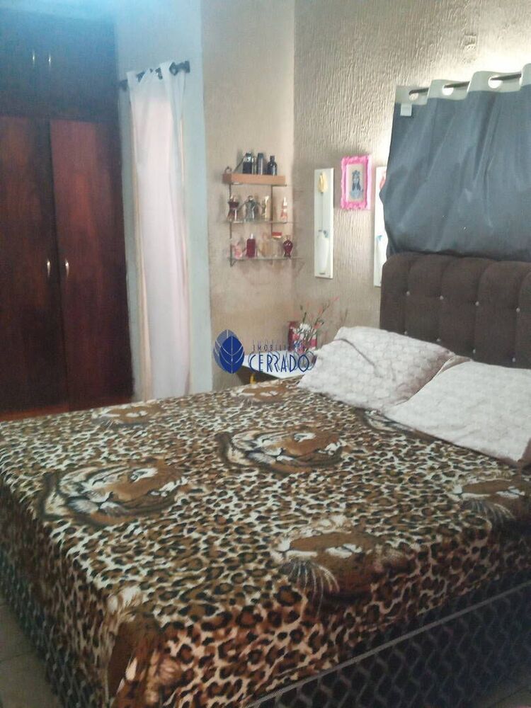 Casa, 4 quartos, 190 m² - Foto 3