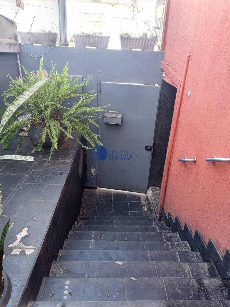 Casa, 4 quartos, 190 m² - Foto 1