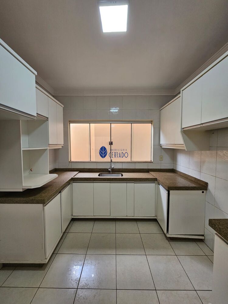 Casa, 3 quartos, 170 m² - Foto 3