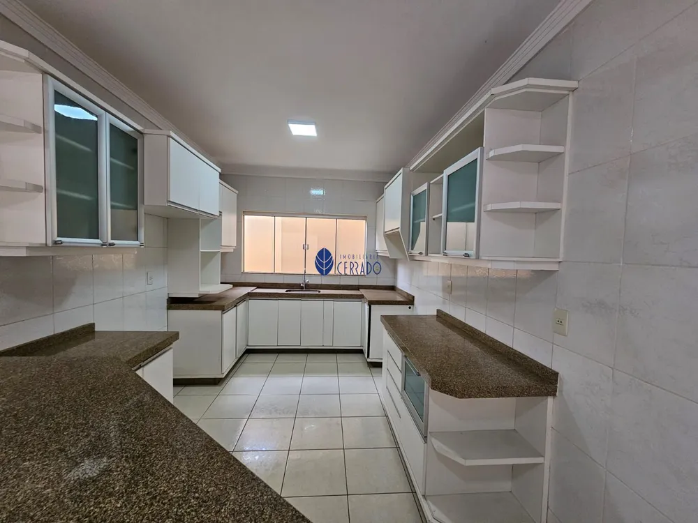 Casa, 3 quartos, 170 m² - Foto 1