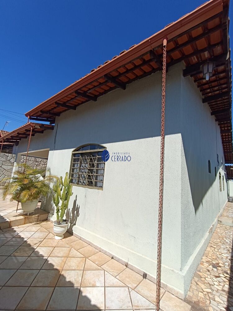 Casa à venda com 3 quartos, 210m² - Foto 8