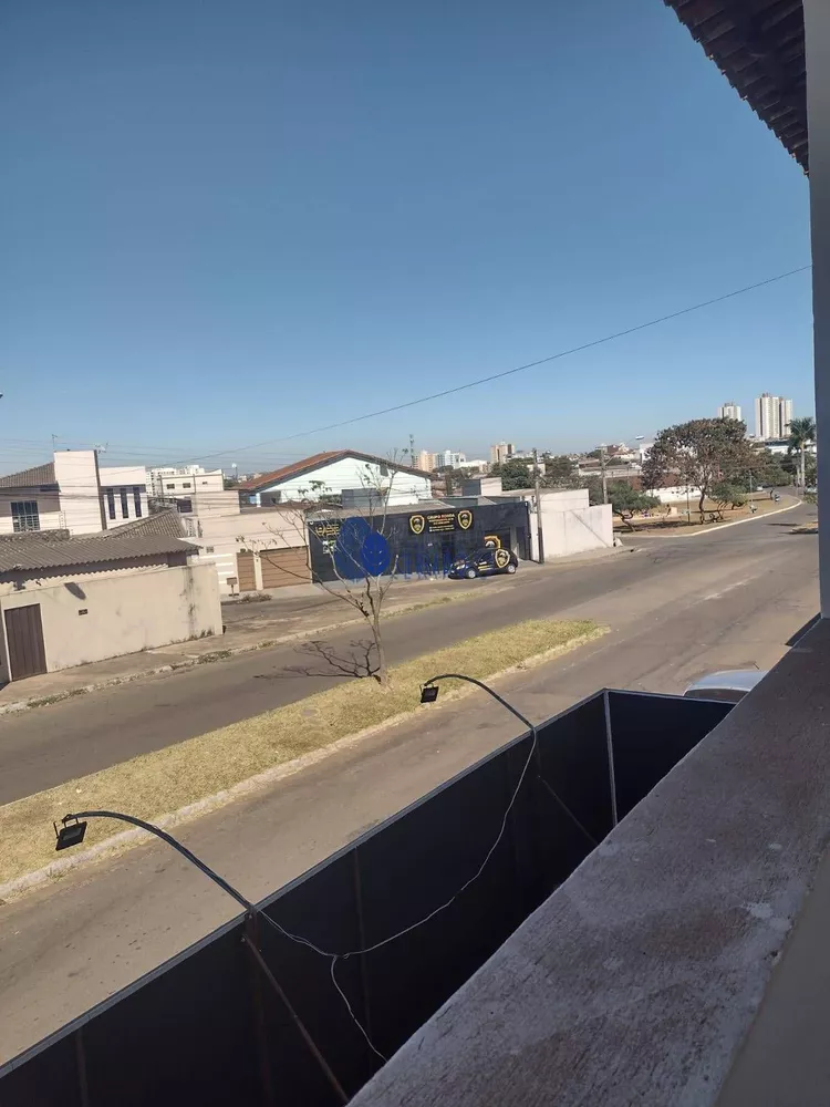 Prédio Inteiro, 220 m² - Foto 1