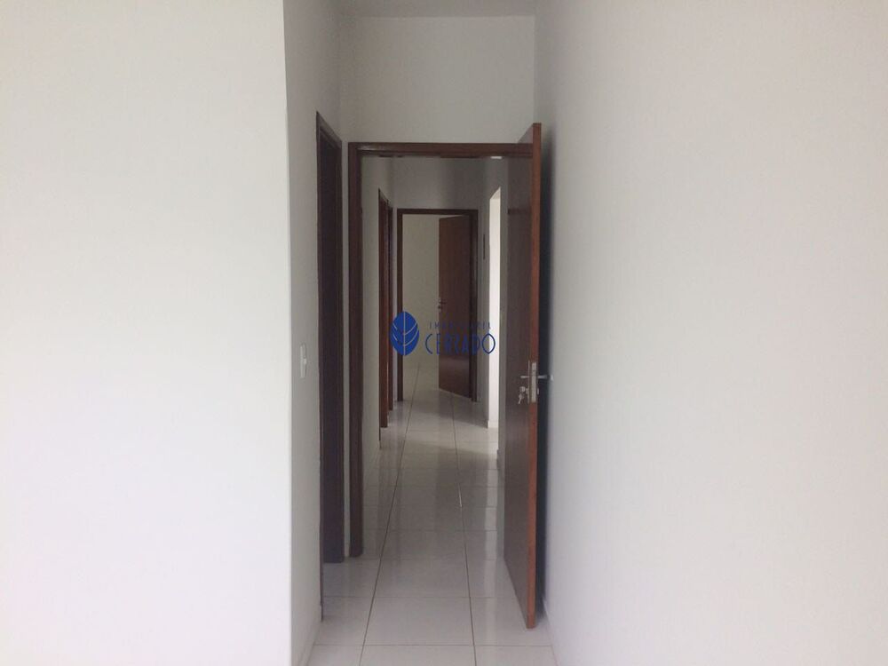 Casa à venda com 3 quartos, 120m² - Foto 4