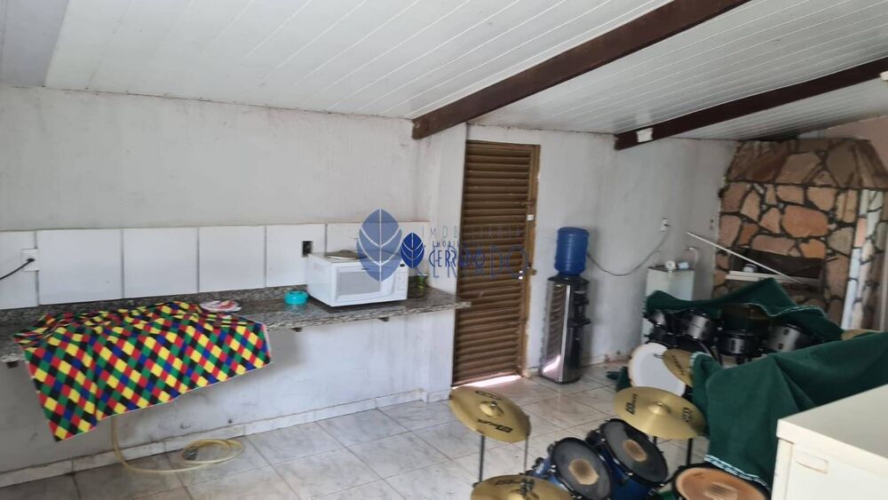 Casa à venda com 3 quartos, 177m² - Foto 3