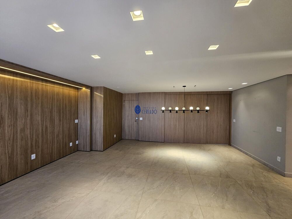 Apartamento à venda com 3 quartos, 125m² - Foto 1