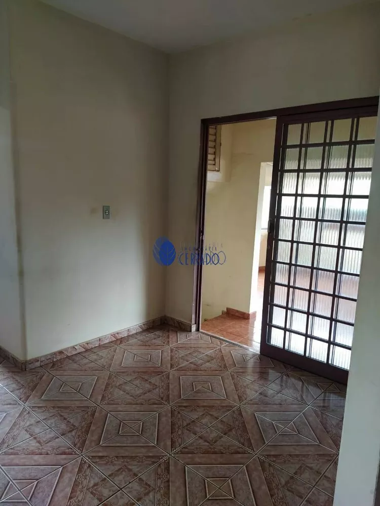 Sobrado à venda com 3 quartos, 252m² - Foto 4