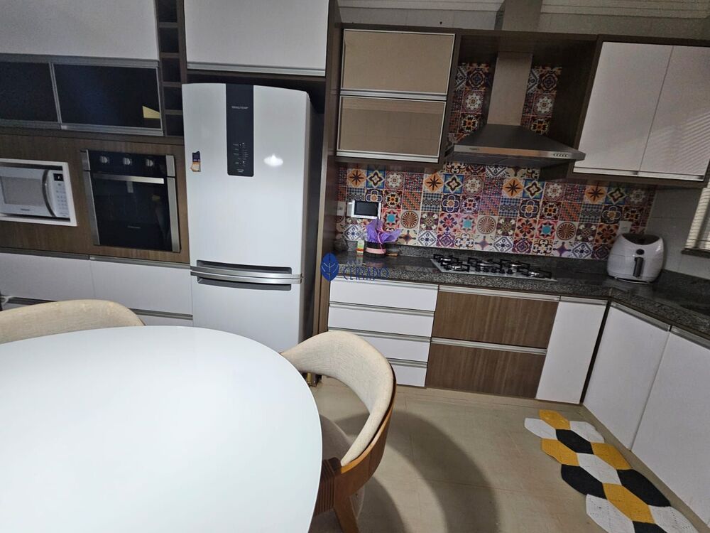 Casa, 3 quartos, 98 m² - Foto 4