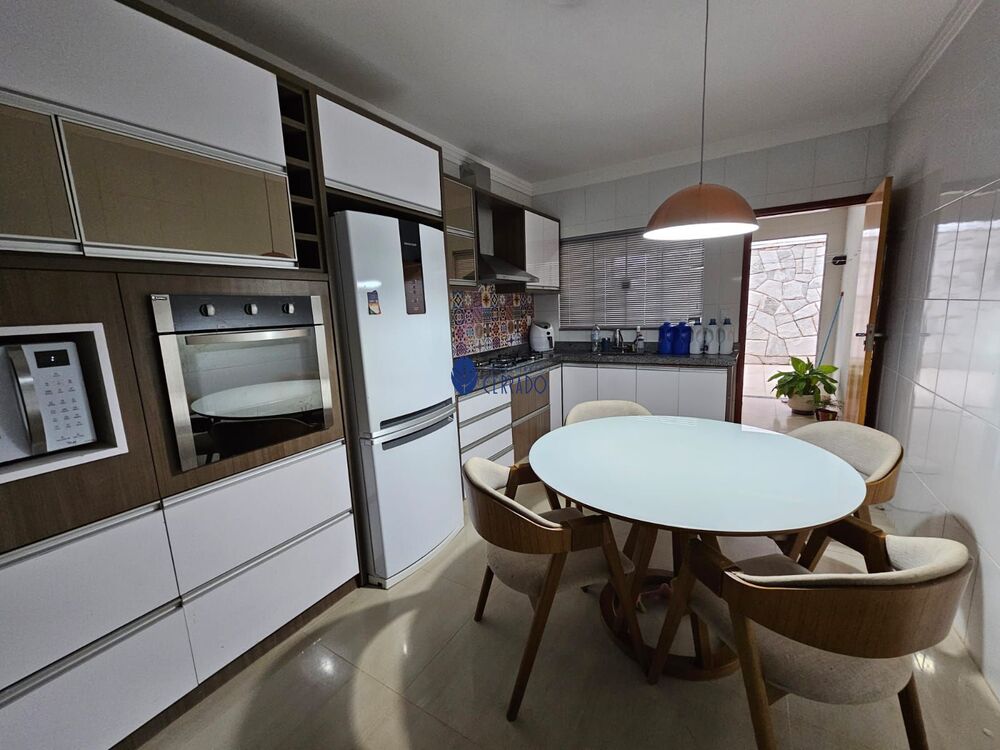 Casa, 3 quartos, 98 m² - Foto 3