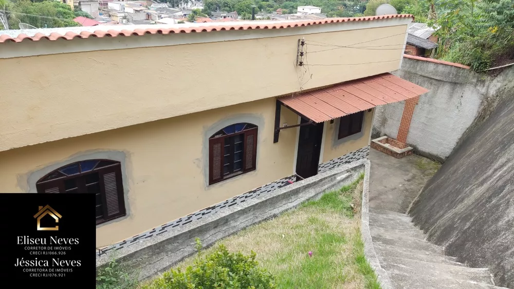 Casa à venda com 3 quartos, 360m² - Foto 2