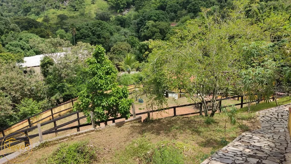 Sítio, 4 quartos, 2046 m² - Foto 1