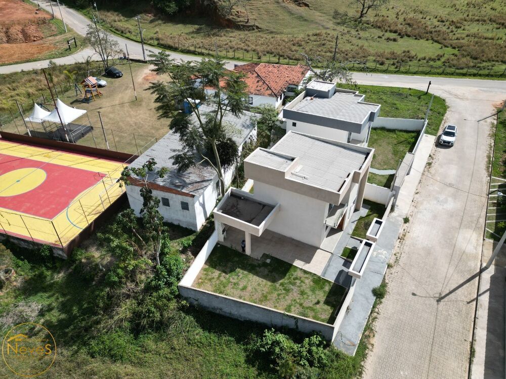 Casa à venda com 3 quartos, 260m² - Foto 8