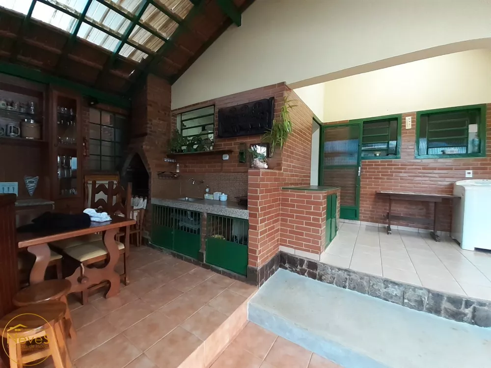 Sítio, 9 quartos, 3208 m² - Foto 4