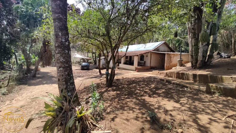 Sítio, 3 quartos, 4885 m² - Foto 1