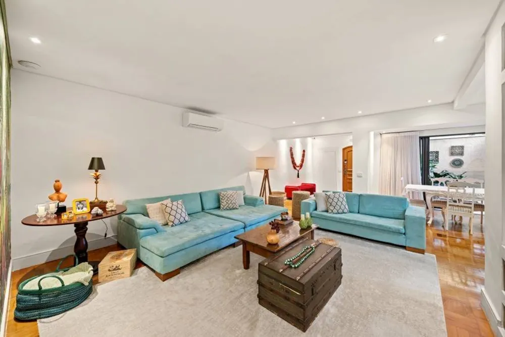 Casa, 4 quartos, 272 m² - Foto 1