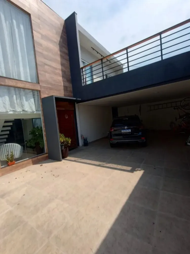 Casa, 3 quartos, 325 m² - Foto 1