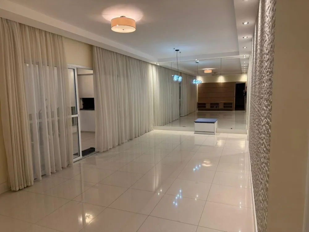 Apartamento, 3 quartos, 132 m² - Foto 1