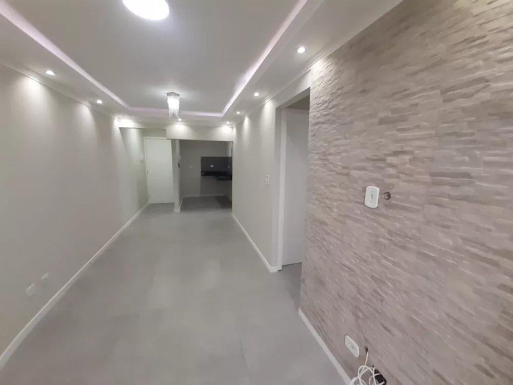 Apartamento à venda com 3 quartos, 69m² - Foto 2