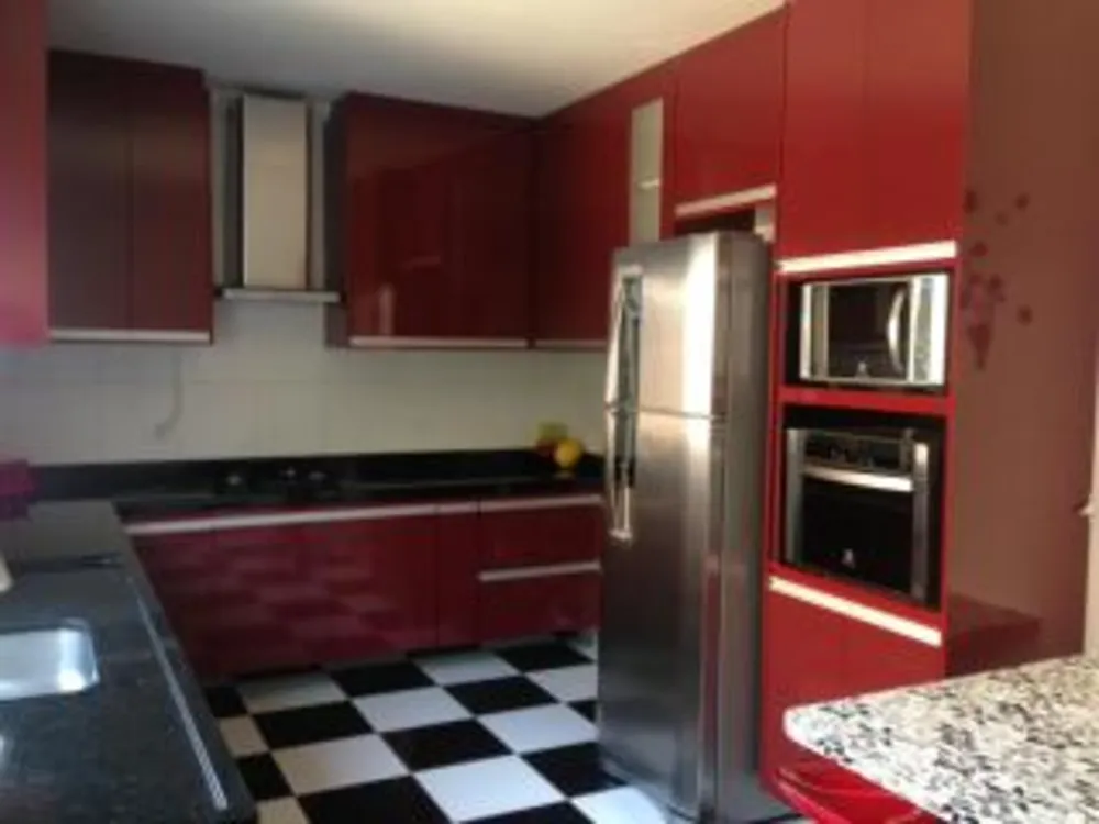 Casa, 4 quartos, 182 m² - Foto 1