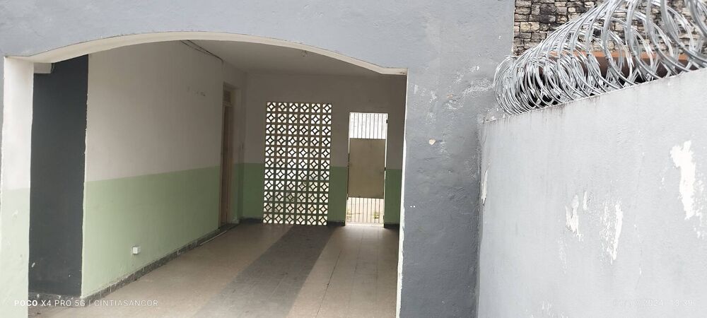 Casa à venda e aluguel com 2 quartos, 80m² - Foto 2