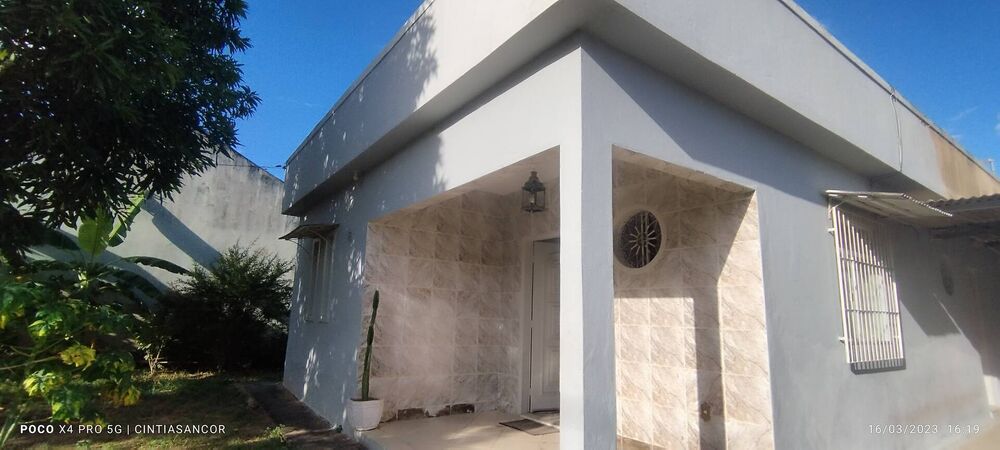 Casa à venda com 3 quartos, 450m² - Foto 1