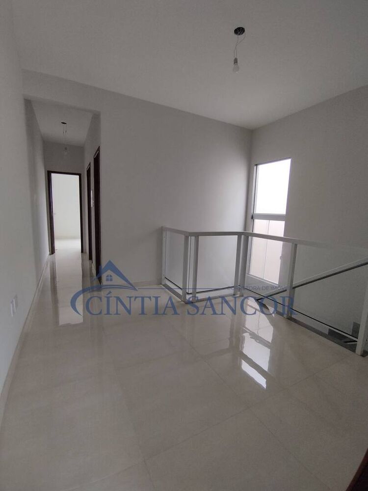 Casa à venda com 3 quartos, 154m² - Foto 8