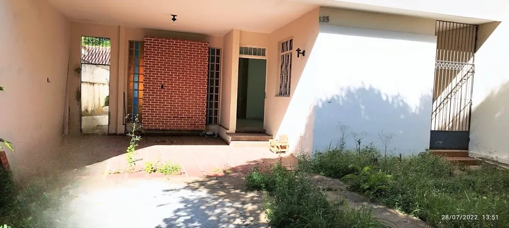 Casa, 4 quartos, 180 m² - Foto 1