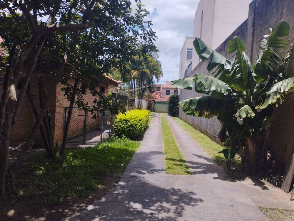 Casa à venda com 3 quartos, 500m² - Foto 7
