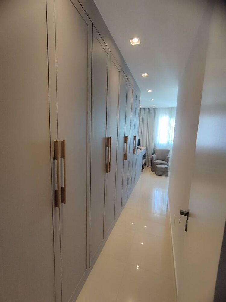 Apartamento à venda com 3 quartos, 140m² - Foto 1