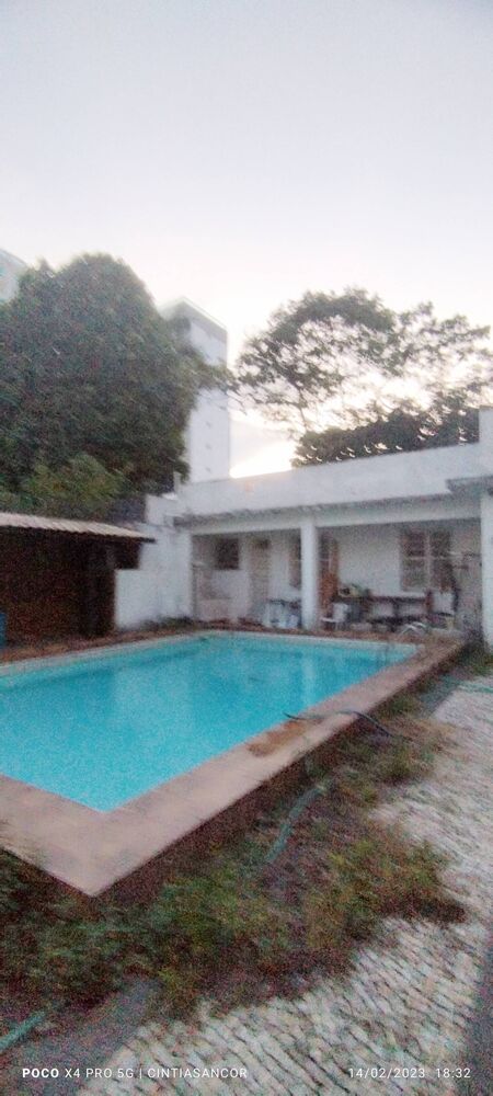 Casa para alugar com 4 quartos, 300m² - Foto 8