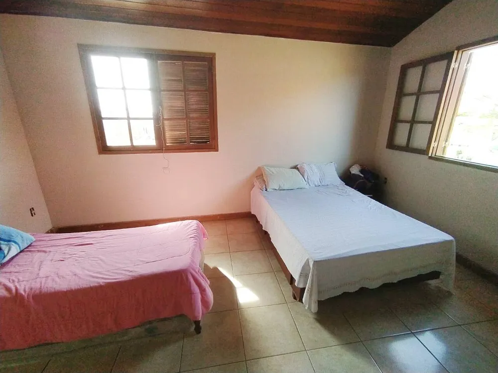 Casa, 4 quartos, 250 m² - Foto 12