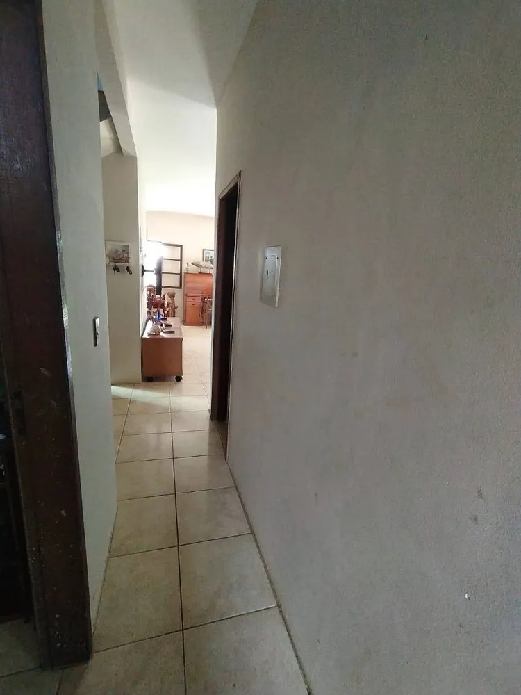 Casa, 4 quartos, 250 m² - Foto 4
