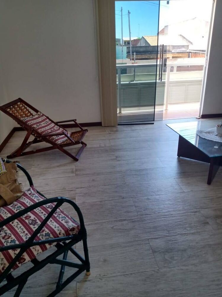 Casa à venda com 3 quartos, 140m² - Foto 1