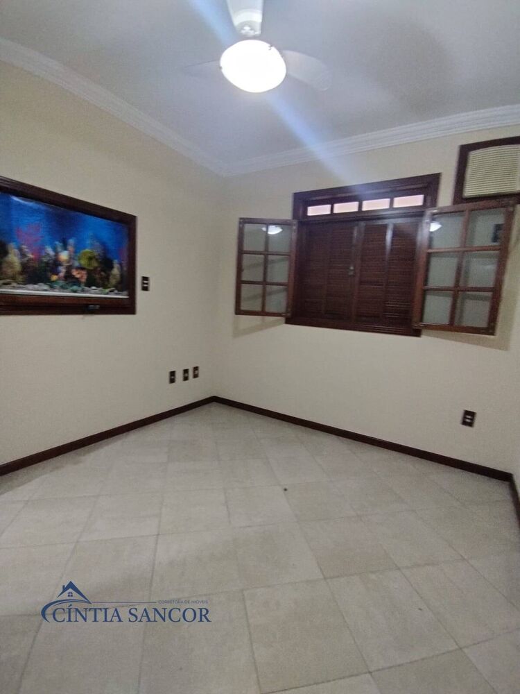 Casa para alugar com 3 quartos, 120m² - Foto 2
