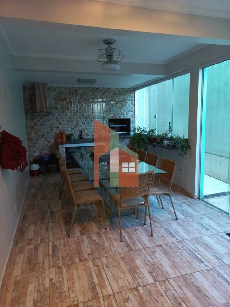 Casa, 2 quartos, 167 m² - Foto 1