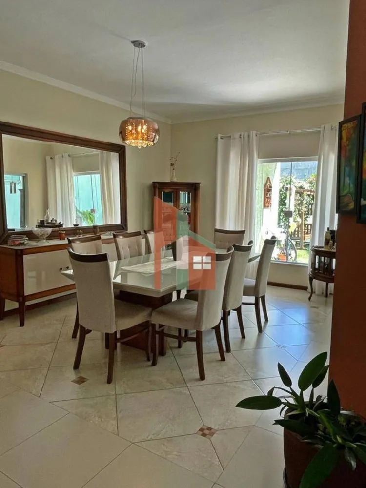 Casa, 3 quartos, 235 m² - Foto 13