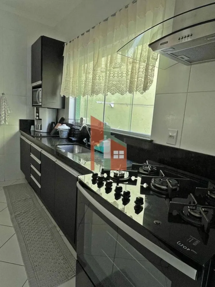 Casa, 3 quartos, 235 m² - Foto 1