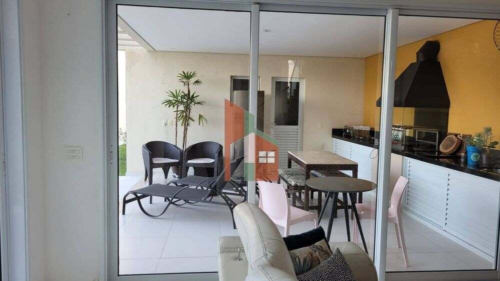 Sobrado à venda com 4 quartos, 292m² - Foto 3