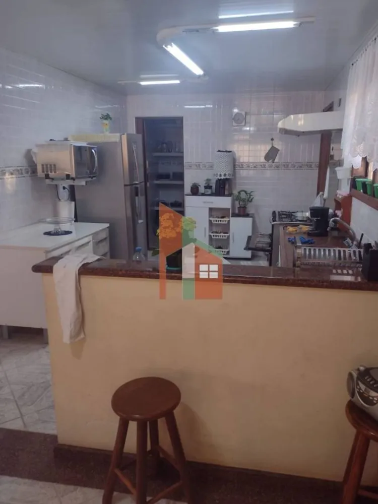 Chácara, 6 quartos, 450 m² - Foto 1