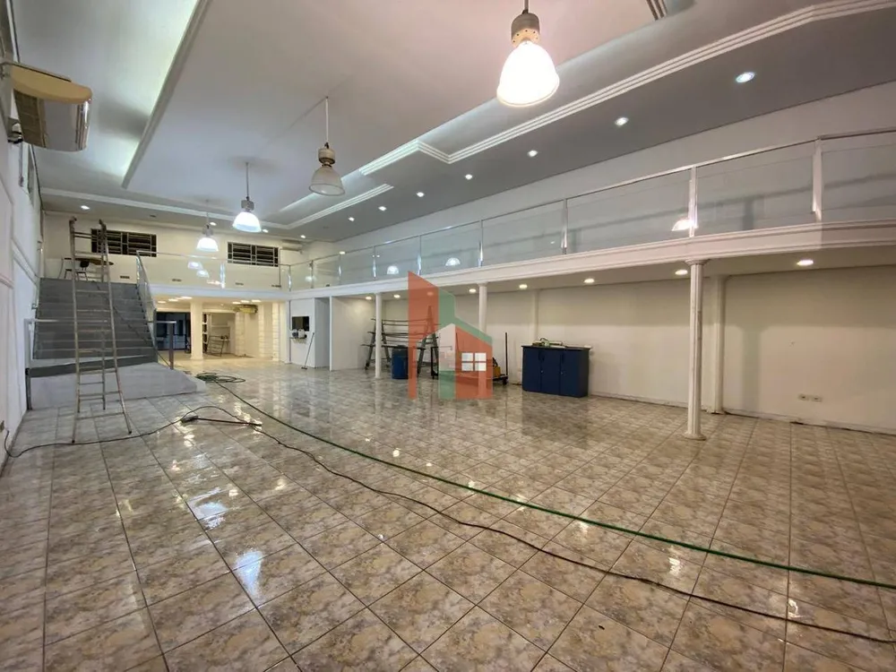Loja-Salão, 750 m² - Foto 1